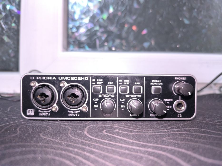 behringer umc 202HD