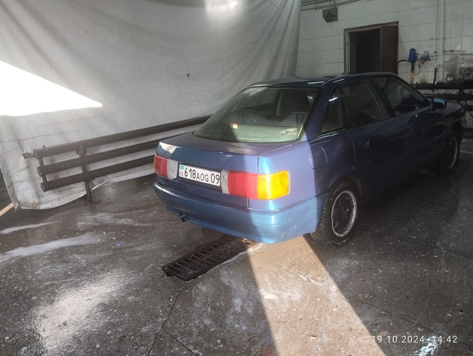 Срочно Продам Ауди 80 б 3