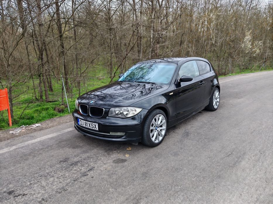 Vând BMW E81 130i