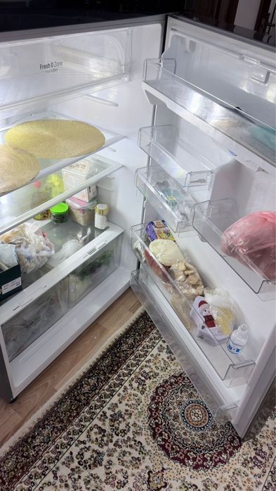 Холодильник в отличном состояний