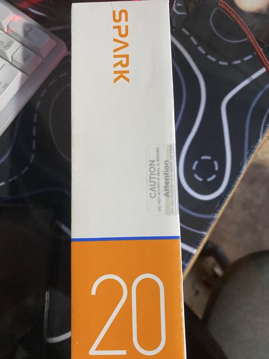 Продам tecno spark 20 pro