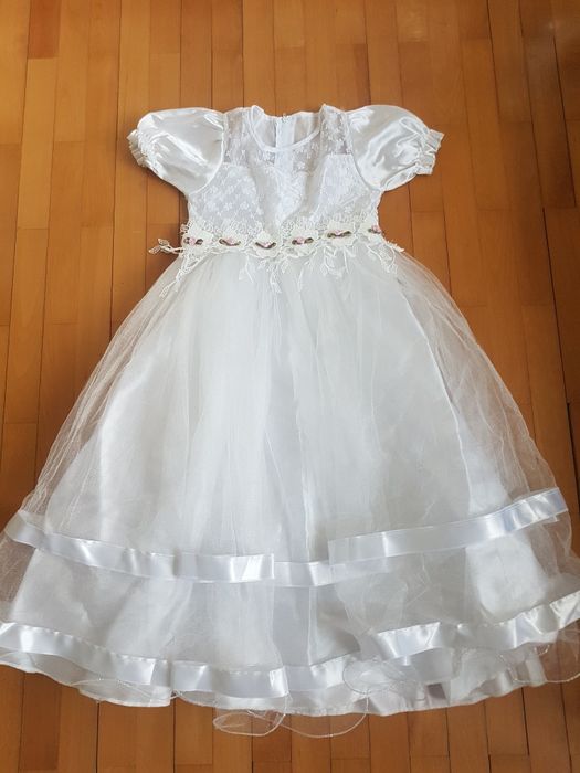 Карнавални рокли