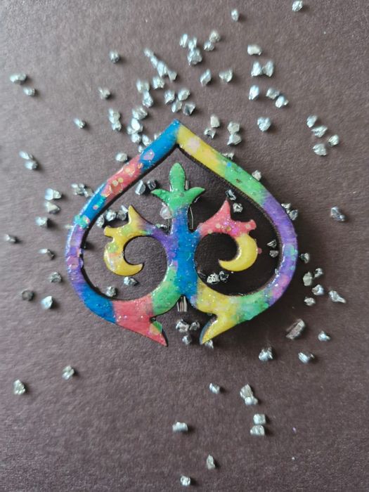 Национальные броши ручной работы