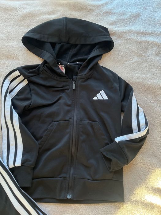 Adidas детски екип 4-5 години