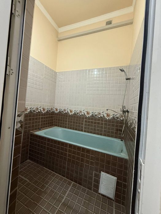 Срочно Продаётся нежилое помещение офис 82м2 Новомосковский Катта Дарх