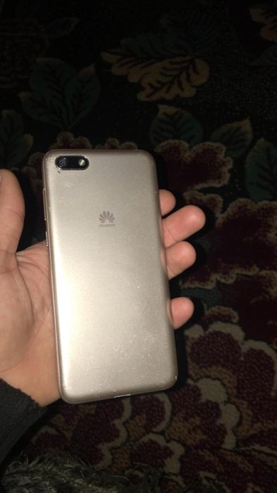 Телефон Huawei Y5 16gb