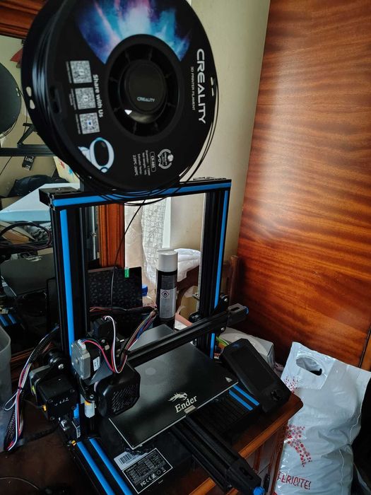 Imprimantă 3D Creality Ender 3 – NOUĂ (doar desigilată), nefolosită