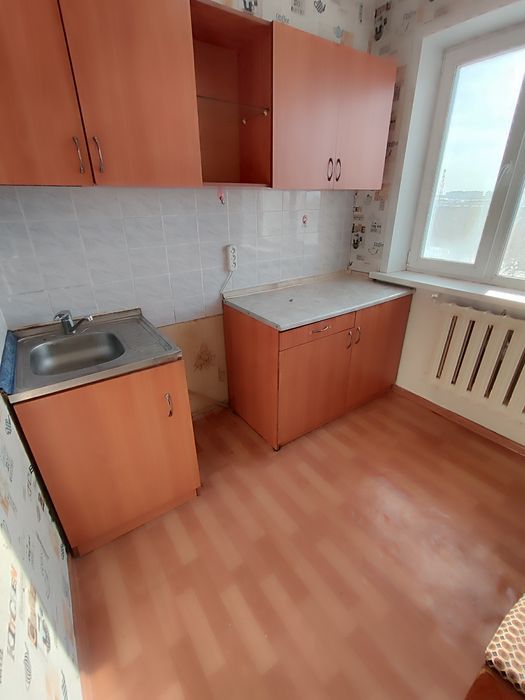 Продается 2-комн (6-50, 5 эт)