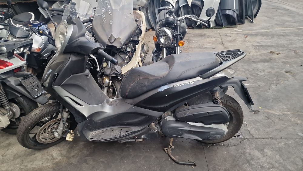 Пиаджо Бевърли,Х8,Х9,Х10,Мп3,Liberty,( Piaggio Bevery,X8,X9,X10,Mp3)-125;200;500 на части