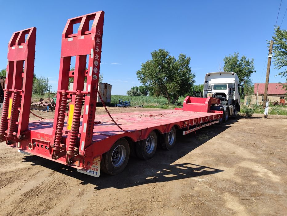 Авто трейллер Howo