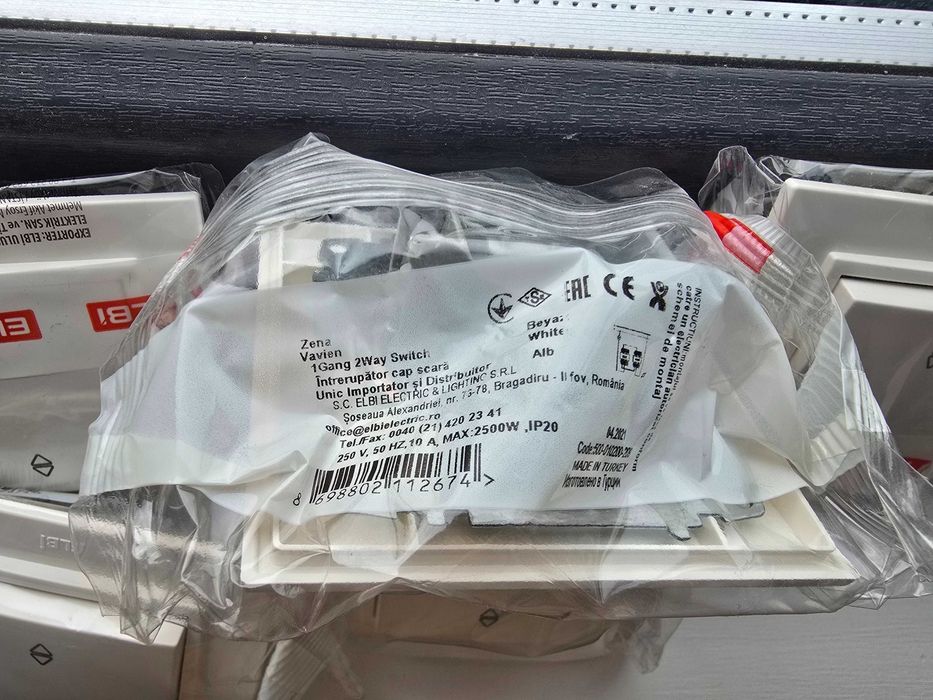 Prize si intrerupatoare Elbi