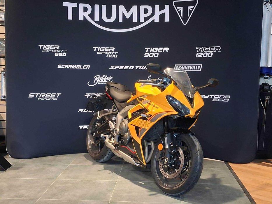 Motocicleta Triumph Daytona 660 2026 Second