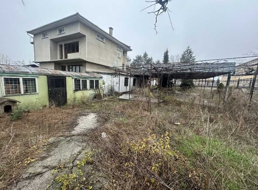 Едноетажна къща, гр. Попово