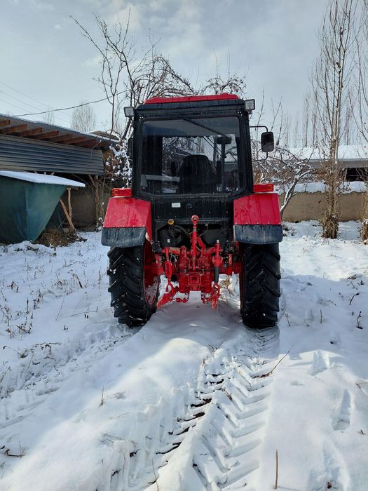 Yangi Belarus 82.1 Traktor sotiladi
