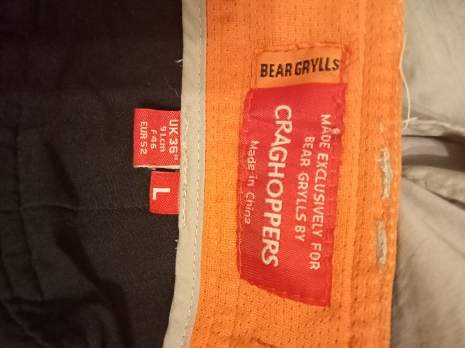 Pantaloni mărimea L