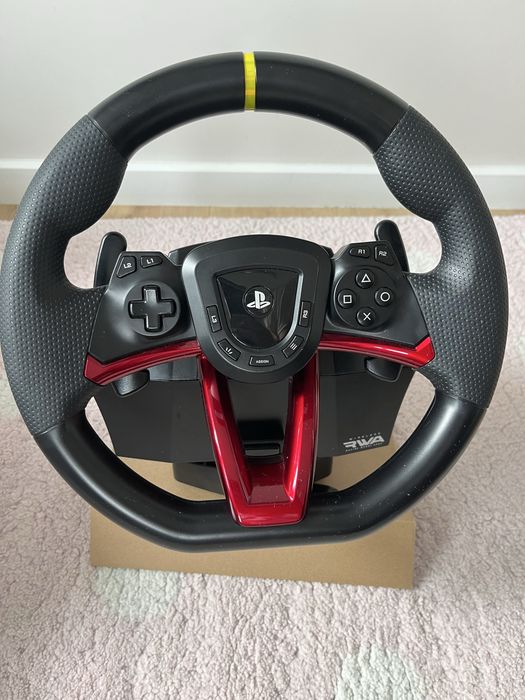Wireless Racing Wheel Apex pt PS5, PS4 consoles and Windows PC aflat inca 3 luni in garantie