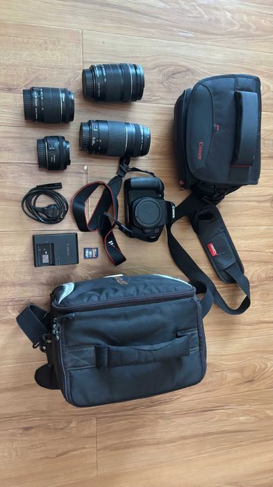 Продам Canon EOS 750D + 4 объектива и сумки. Все в отличном состоянии!