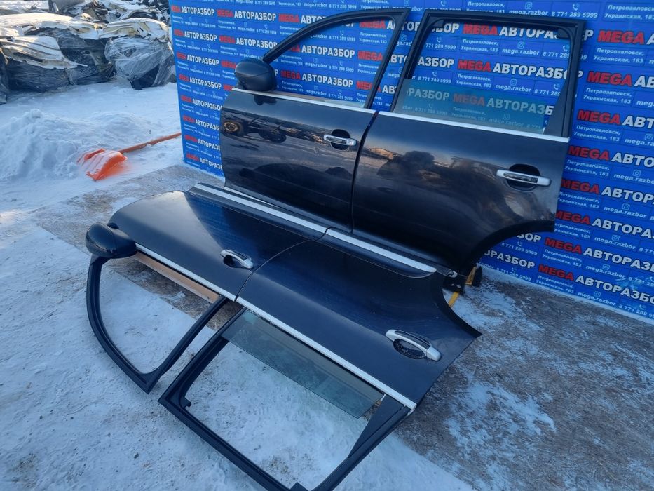 Двери на Porsche Cayenne.