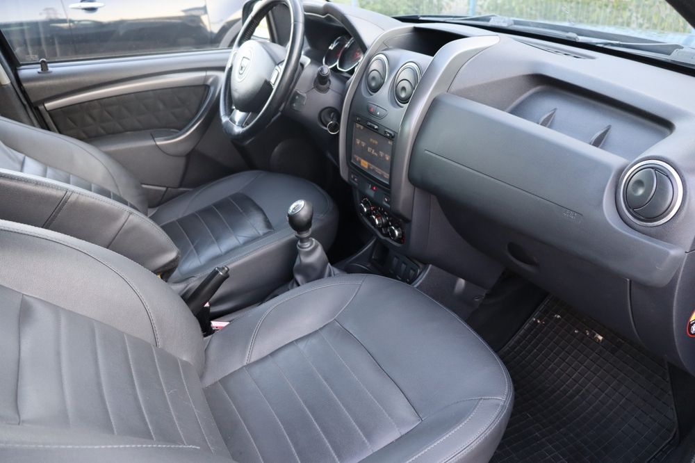 Dacia Duster!Piele!Încălzire în scaune!