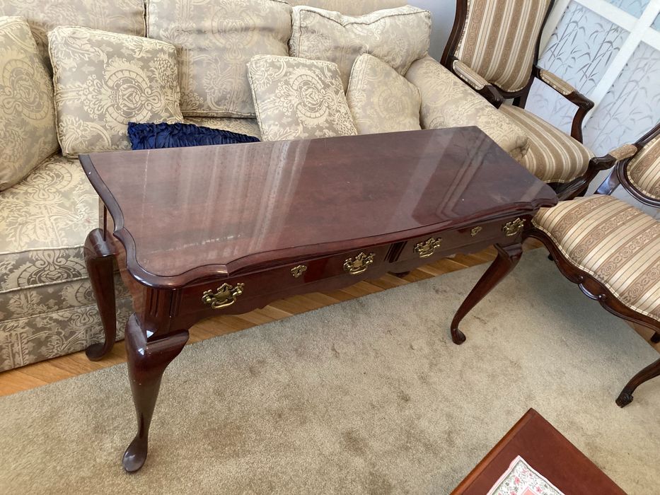 Шкаф стил барок в отлично състояние