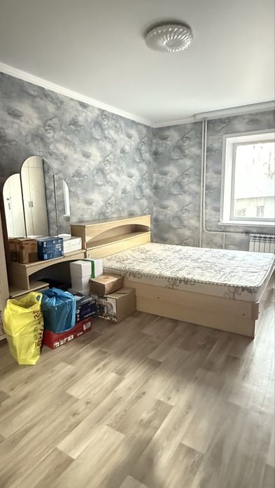 Продам 2х спальную кровать