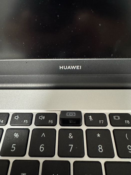 Лаптоп Huawei MateBook D15