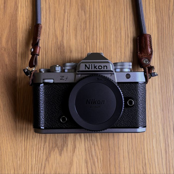 Nikon Zf Silver Full Frame 24.5MP Mirrorless Камера Фотоапарат – Отлично състояние