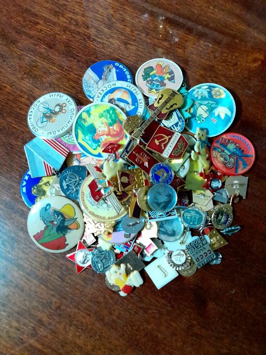 Значки советские.