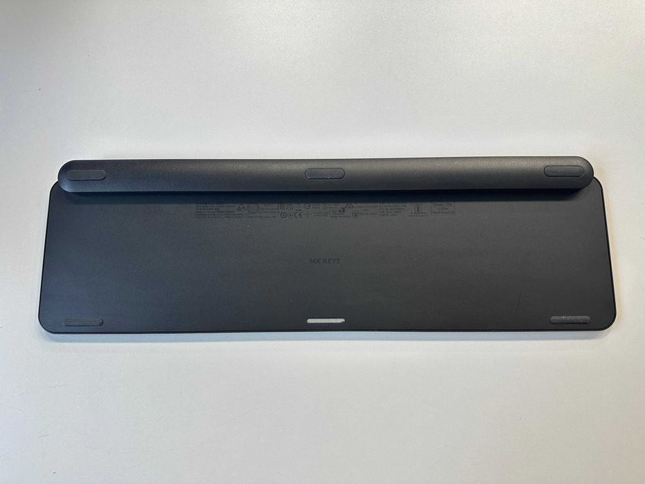Logitech MX Keys за Windows и MAC безжична клавиатура с подсветка