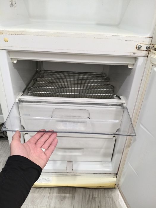 Продаю холодильник б/у SNAIGE