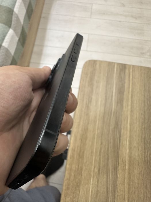 Iphone 16 pro black 256 gb e sim