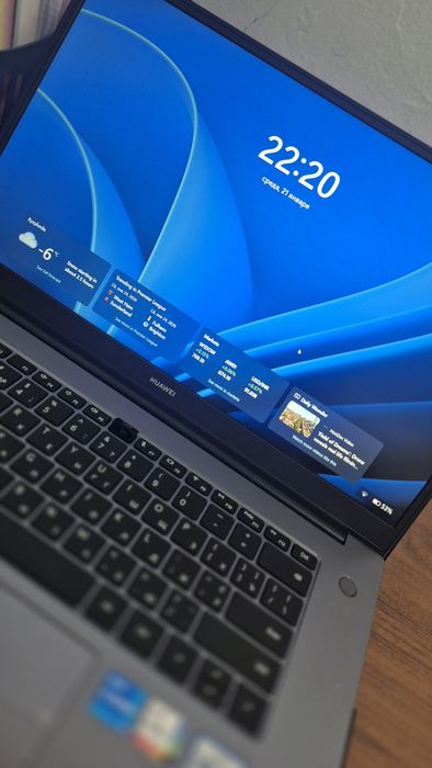 Huawei MateBook D15 / Core i5 / 15.6