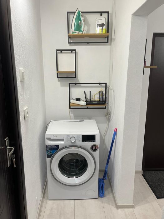 Închiriere apartament Sarari 2 camere decomandate cu centrala proprie
