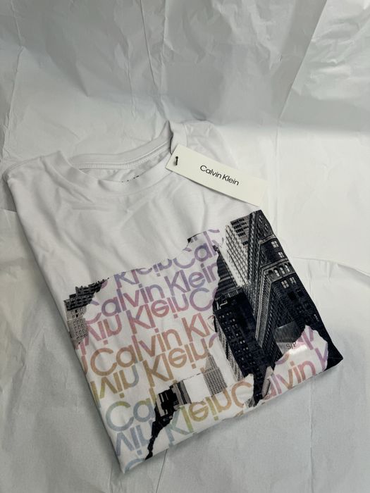 Футболки Calvin Klein!