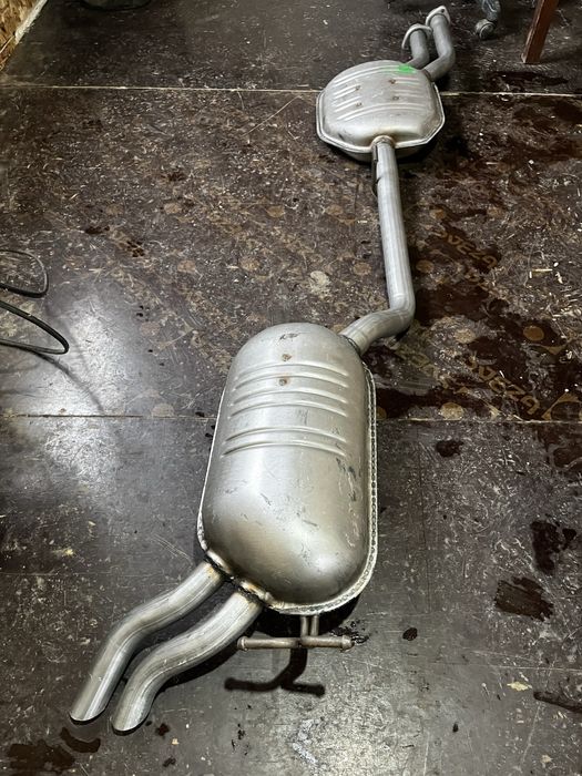 Глушитель на мерседес