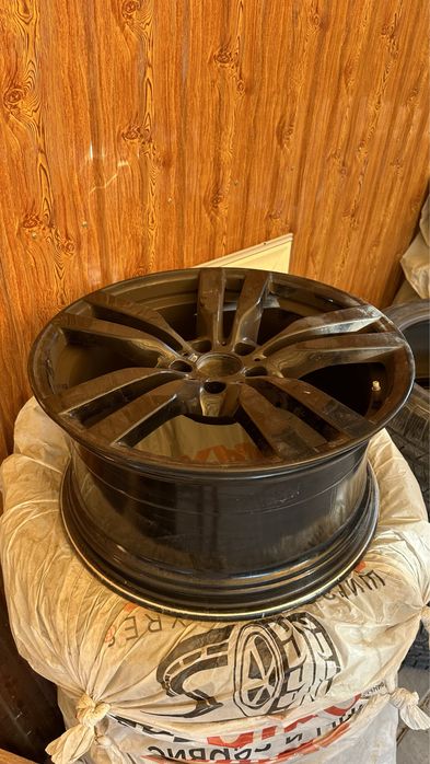 Оригинальный  диск от Bmw X6M 2012 года