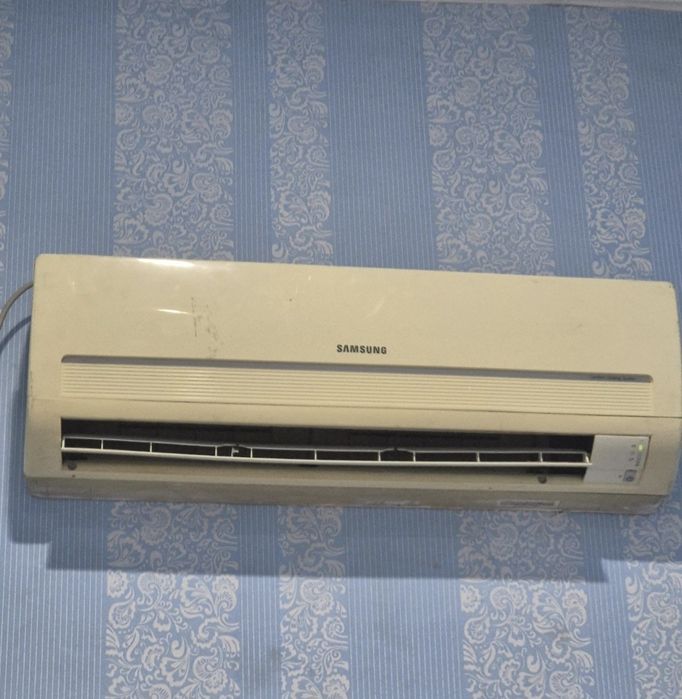 Самсунг 12лик кондиционер зор ислейди зима и лето  2млн 500 мын сум