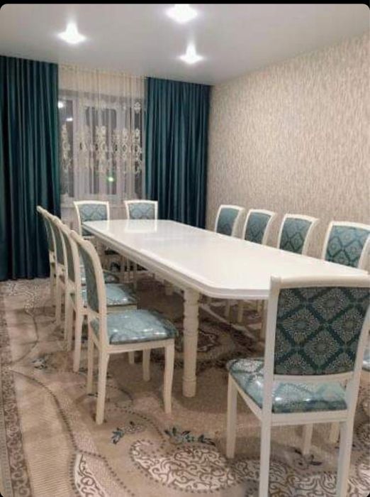 СРОЧНО Продается стол и 12 стулья