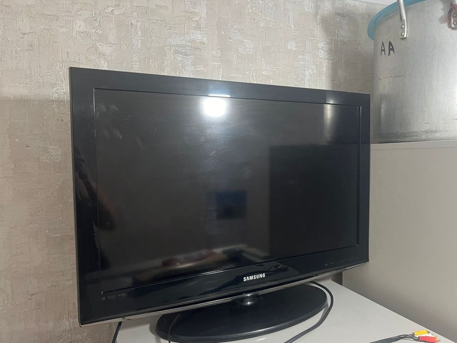 Продам телевизор