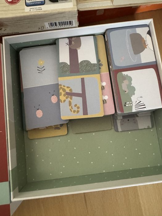 Комплект дървени и картонени играчки