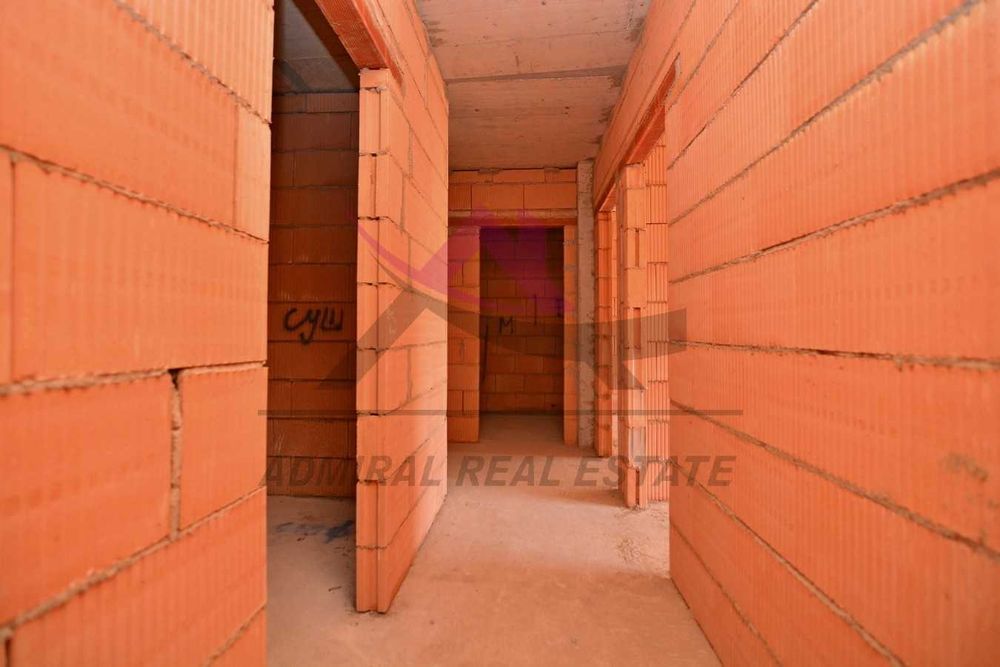 Продава се Тристаен апартамент в Варна, Колхозен пазар - 118 кв.м за 1356 €/кв.м - Снимка #3