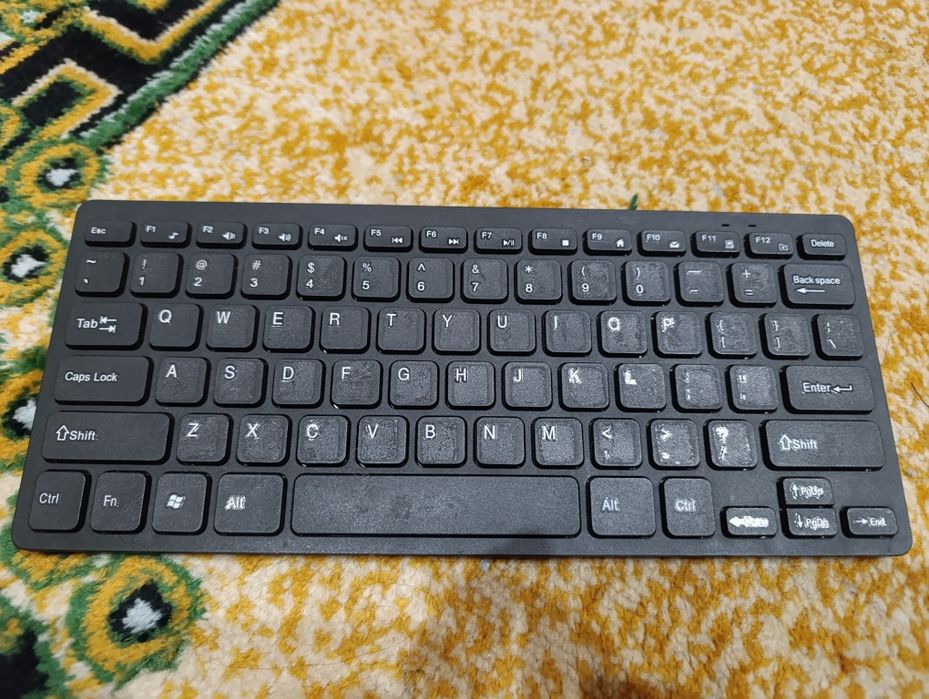 Blutus klavyatura mini yangi ishlatilmagan xolati alo