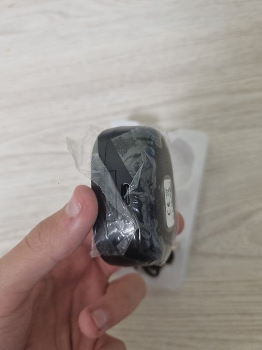 Căsti wireless cu cablu