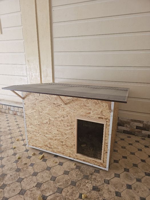 Будка для собак 1.50×1.30