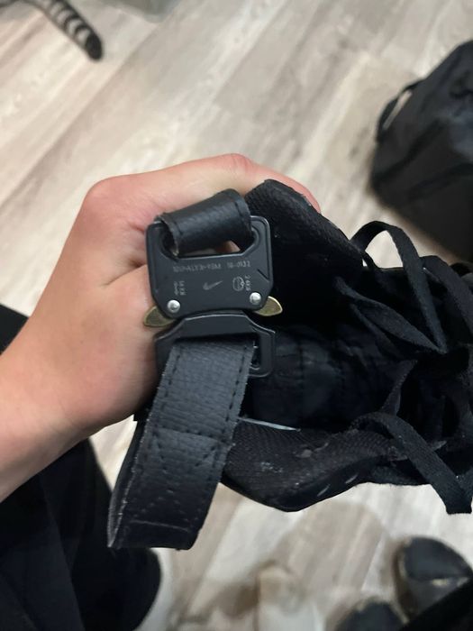Продам NIKE ALYX1017