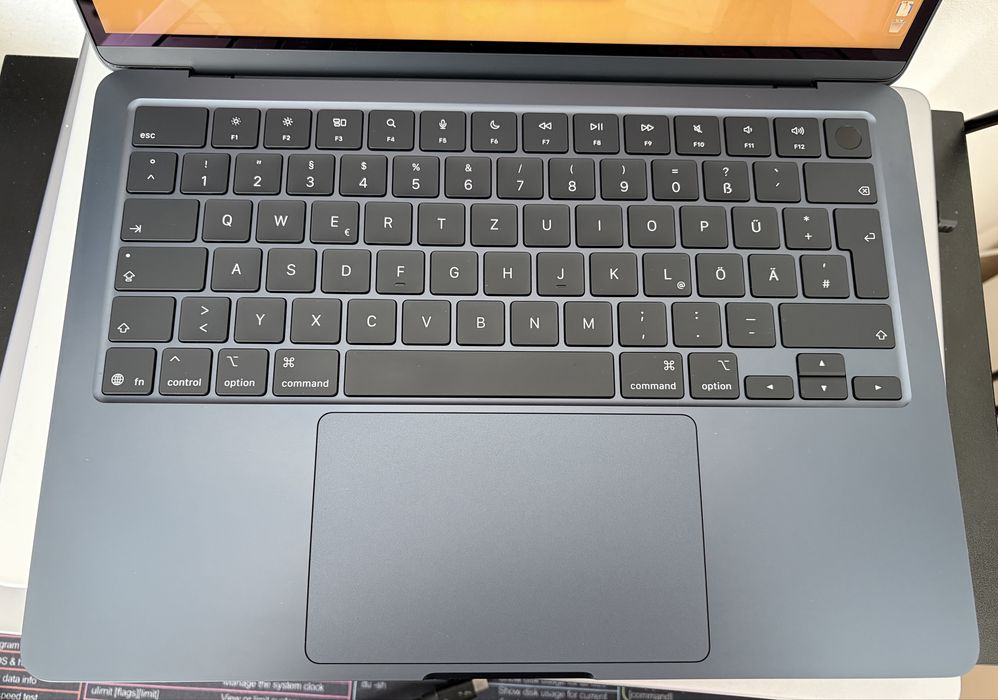 MacBook Air M4 13" 16 256 Midnight DE