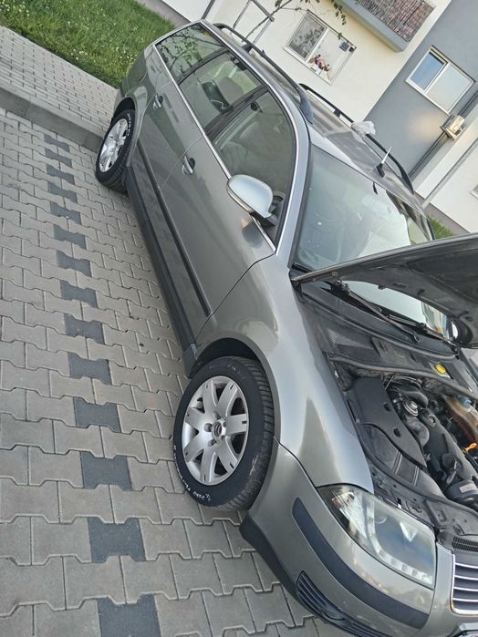 Vând vw passat 2005 unic proprietar în romania