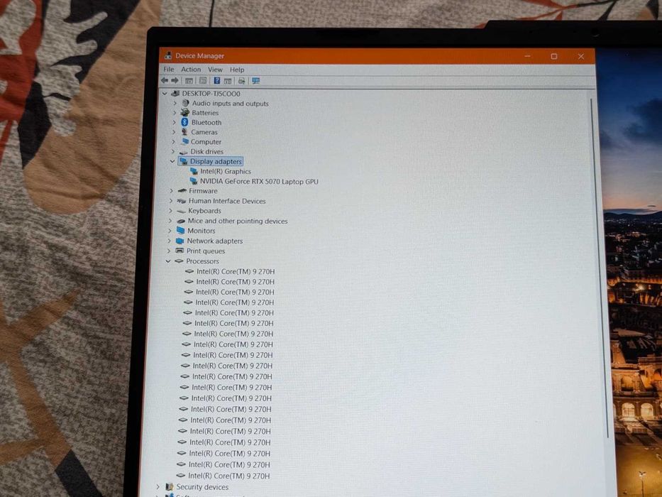 Laptop gaming Asus TUF F15 Intel Core Ultra 9 270H 5.8GHz NVIDIA RTX 5070 1TB SSD 16GB RAM DDR5 ecran 144Hz, impecabil, nou cu garantie!