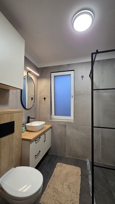Inchiriez apartament str Abator Floresti