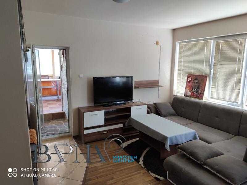 Дава се под наем Двустаен апартамент в Варна, Център - 70 кв.м за 331.5 € - Снимка #1